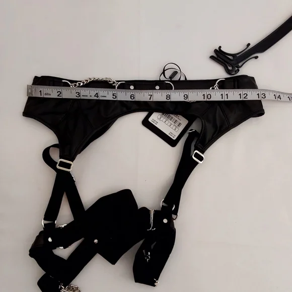 Honey Bridal Kendra black garter belt